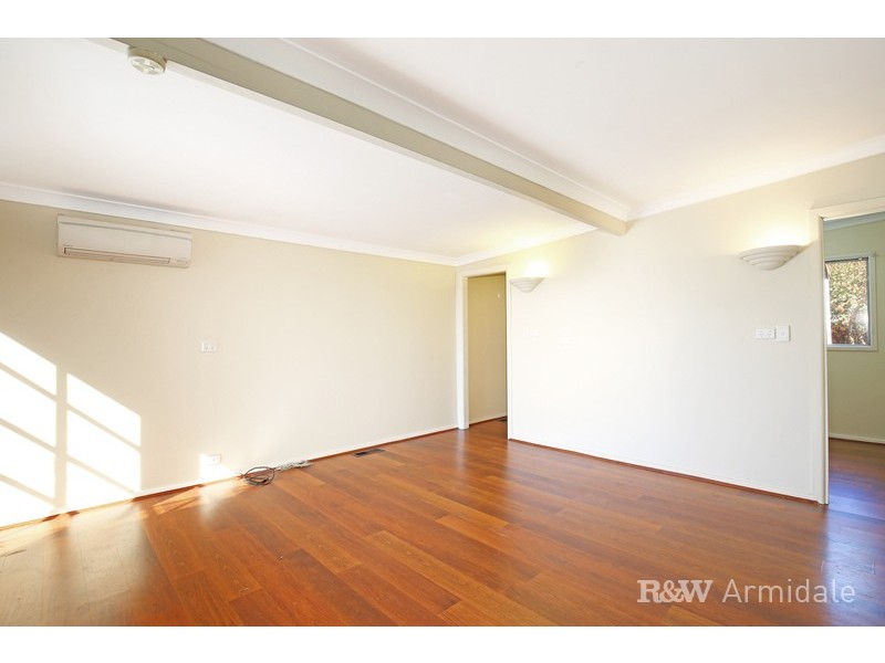 27 Duval Street, Armidale NSW 2350