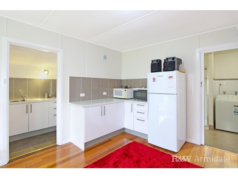 9a Link Rd, Armidale NSW 2350