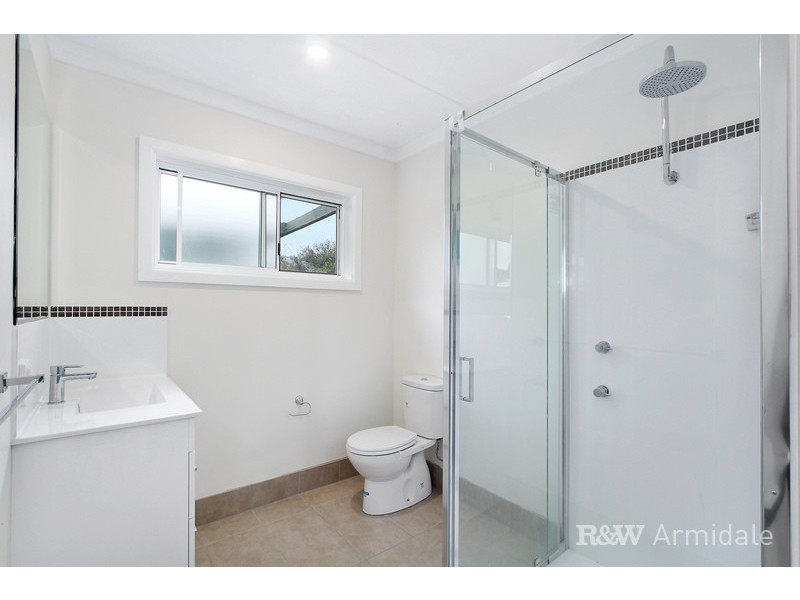 9a Link Rd, Armidale NSW 2350