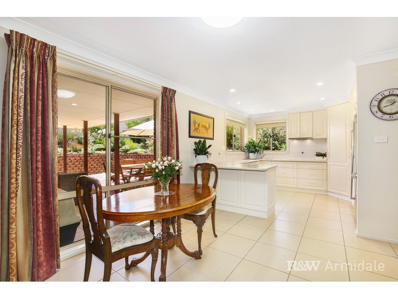 22 Golden Grove, Armidale NSW 2350