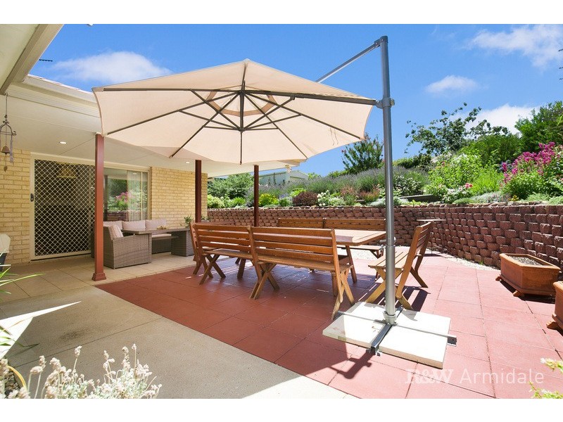 22 Golden Grove, Armidale NSW 2350