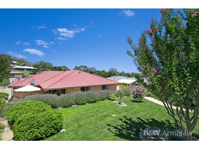 22 Golden Grove, Armidale NSW 2350