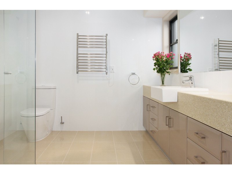 3/2 Illallangi Close, Armidale NSW 2350