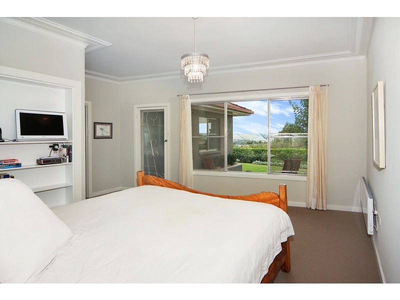 52 Garibaldi St, Armidale NSW 2350