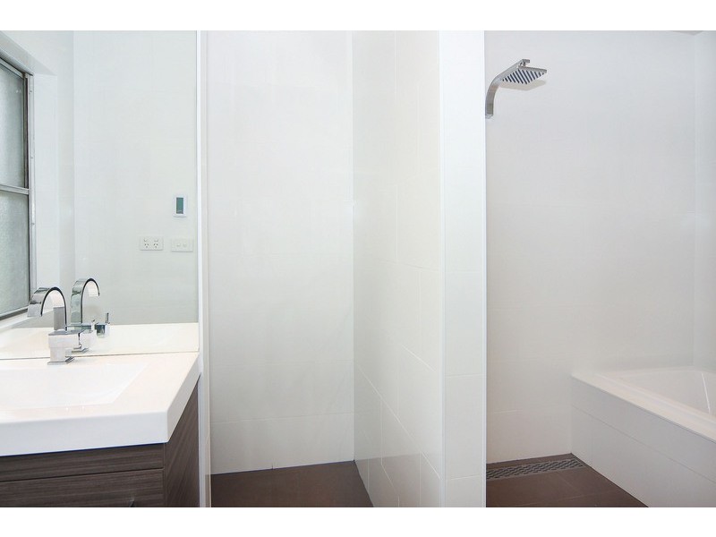 52 Garibaldi St, Armidale NSW 2350