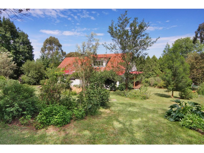 101 Cookes Road, Armidale NSW 2350