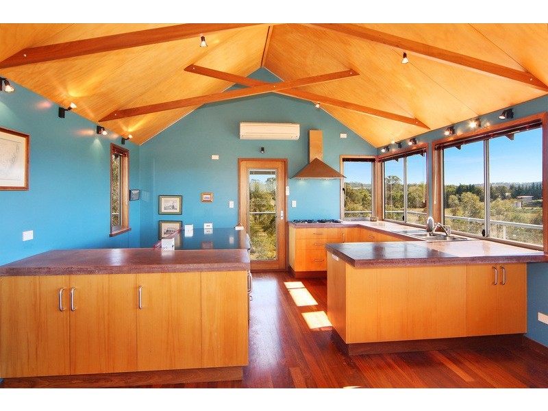 28 Meadow Rd, Armidale NSW 2350