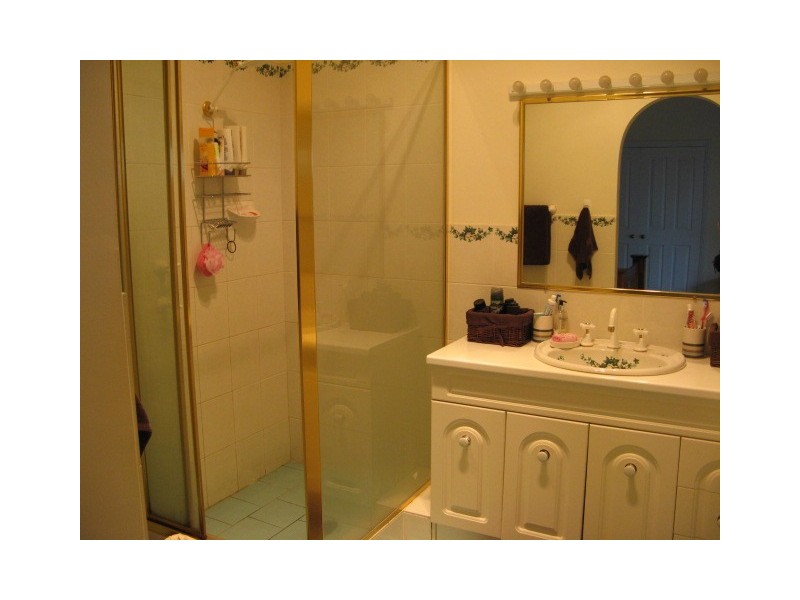 37 Blue Knobby Road, Enmore NSW 2350