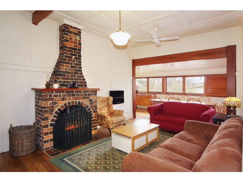 194 Marsh Street, Armidale NSW 2350