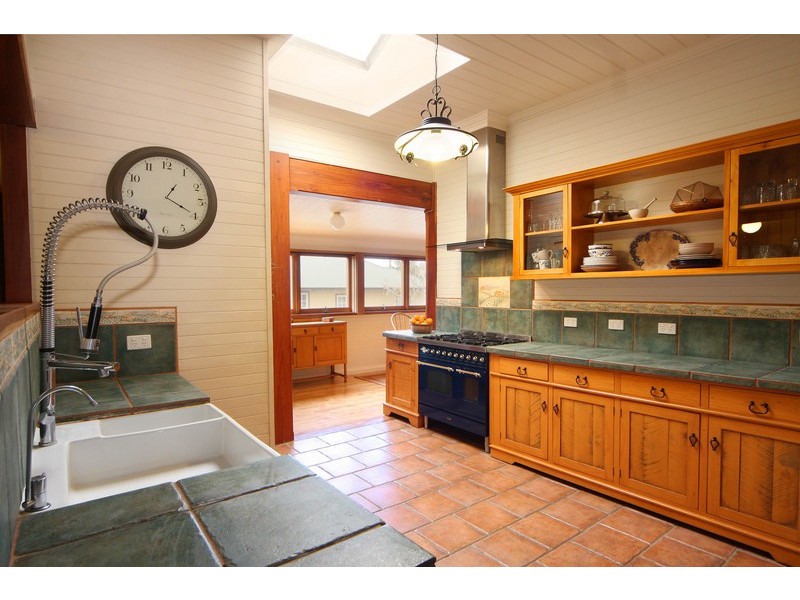 194 Marsh Street, Armidale NSW 2350