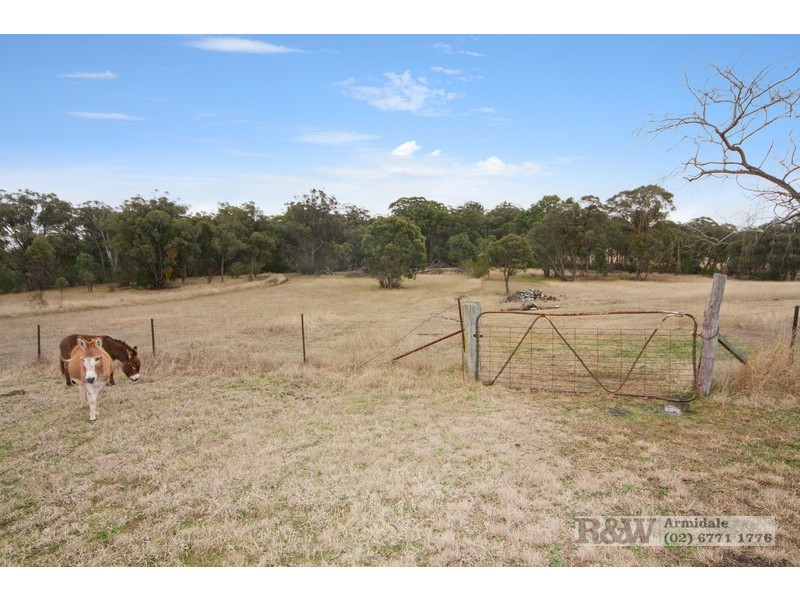 19 Swilks Road, Rocky River NSW 2358