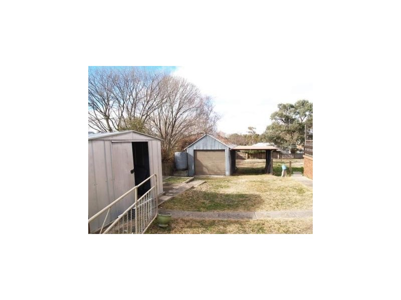 2 Bligh Street, Uralla NSW 2358