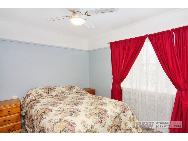 14 McLean Ave, Armidale NSW 2350
