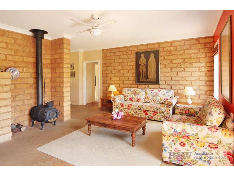 38  ”Innisfree” Rocklea Road, Invergowrie NSW 2350