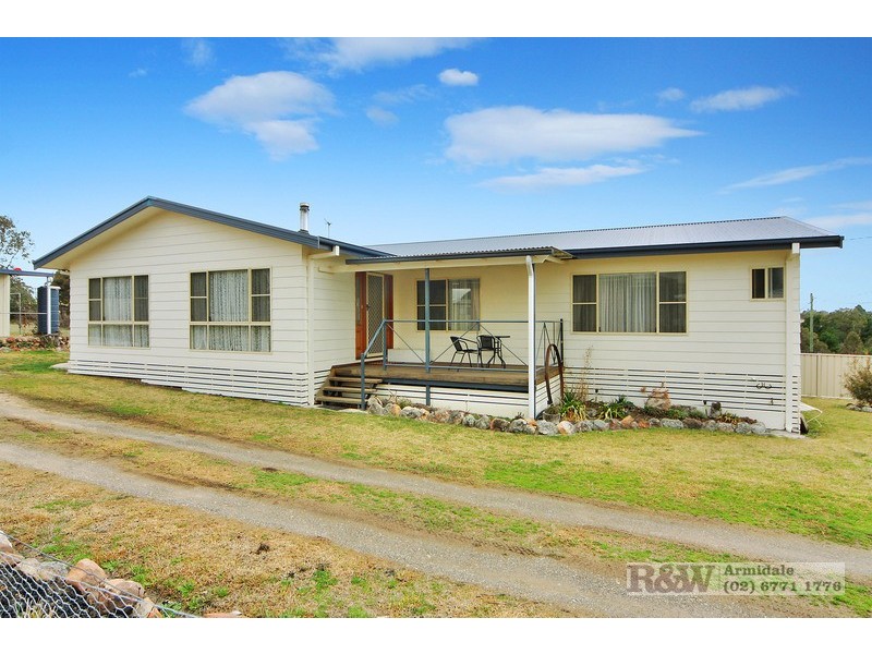 6 Roman Street, Uralla NSW 2358