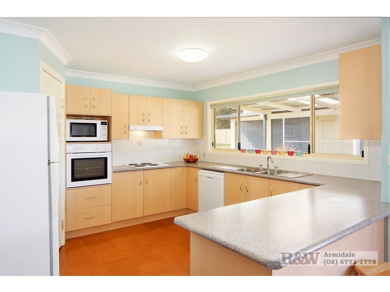 6 Roman Street, Uralla NSW 2358