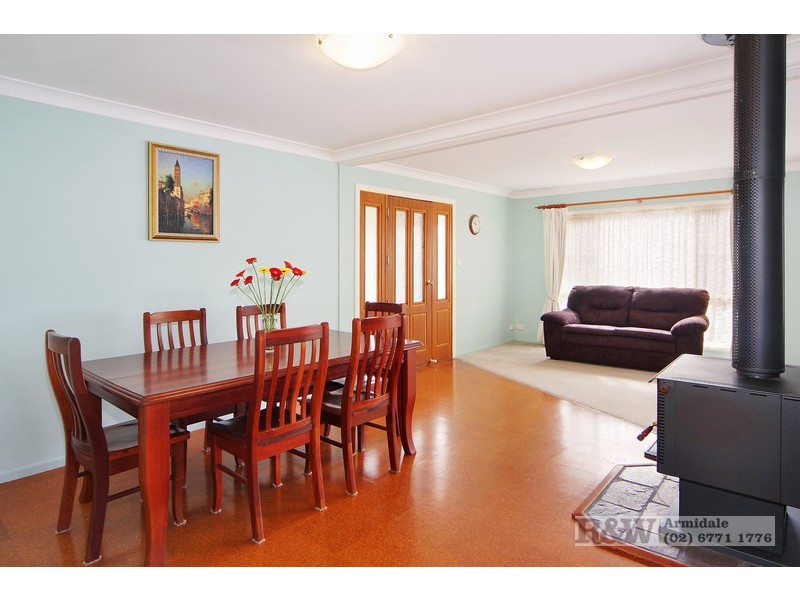 6 Roman Street, Uralla NSW 2358