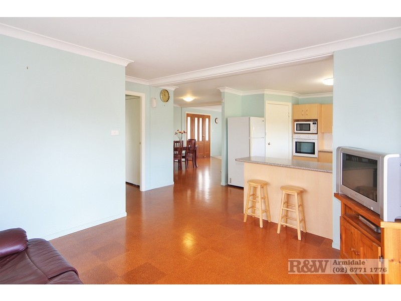 6 Roman Street, Uralla NSW 2358