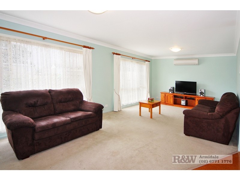 6 Roman Street, Uralla NSW 2358