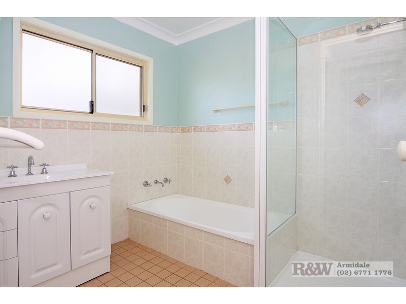 6 Roman Street, Uralla NSW 2358