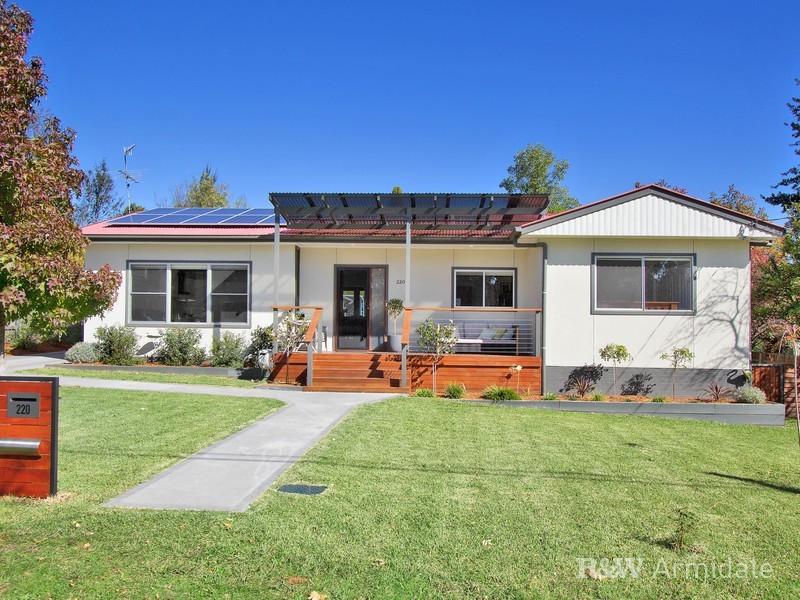 220 Galloway Street, Armidale NSW 2350