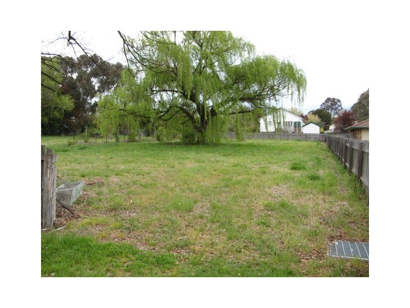 8 Power Place, Armidale NSW 2350