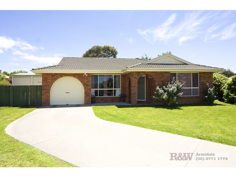 28 Centennial Close, Armidale NSW 2350