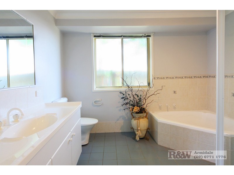 28 Centennial Close, Armidale NSW 2350