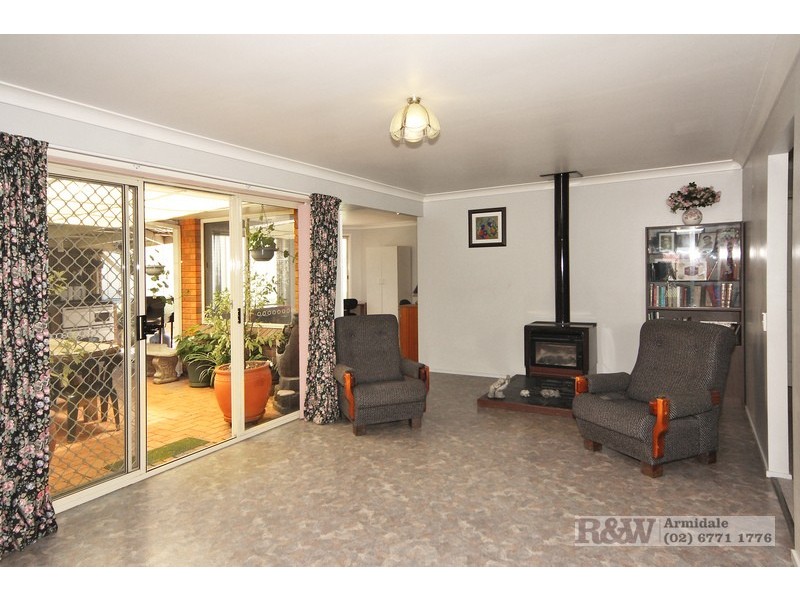 28 Centennial Close, Armidale NSW 2350