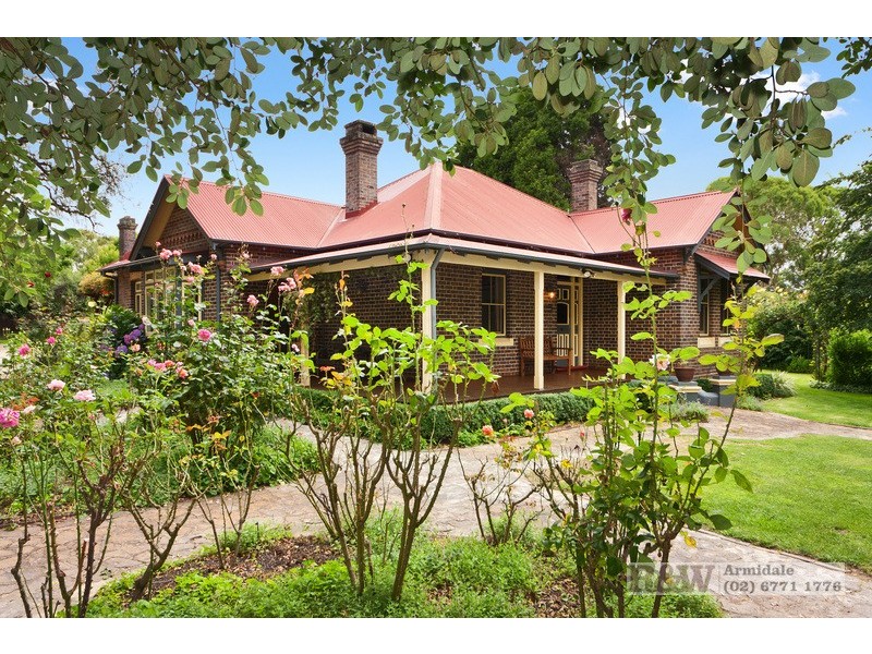 52 Lynches Road, Armidale NSW 2350