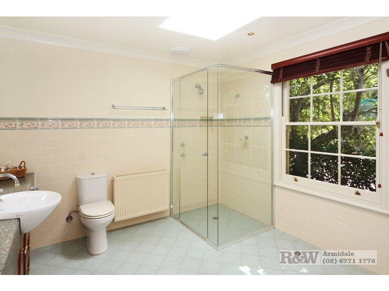 52 Lynches Road, Armidale NSW 2350