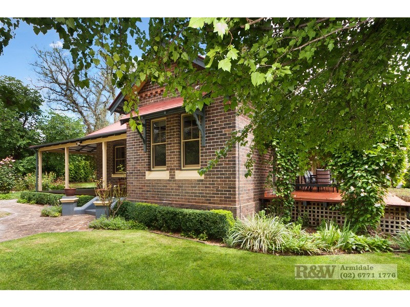 52 Lynches Road, Armidale NSW 2350