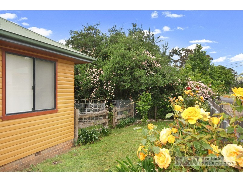 35 Hargrave Street, Armidale NSW 2350