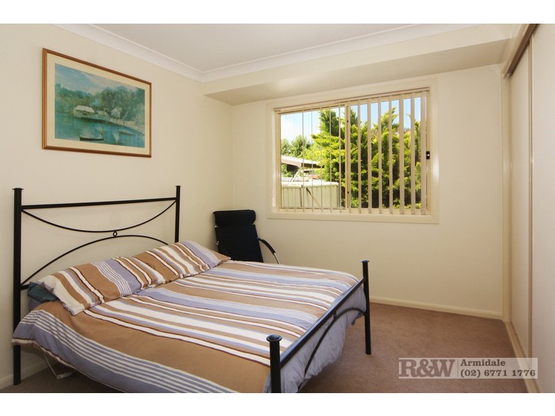 8 Elizabeth Avenue, Uralla NSW 2358