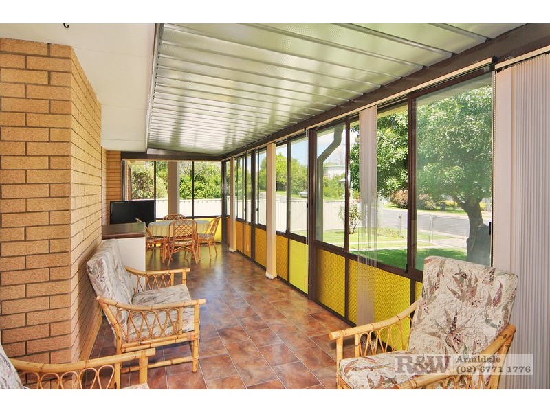 4 Church Avenue, Uralla NSW 2358