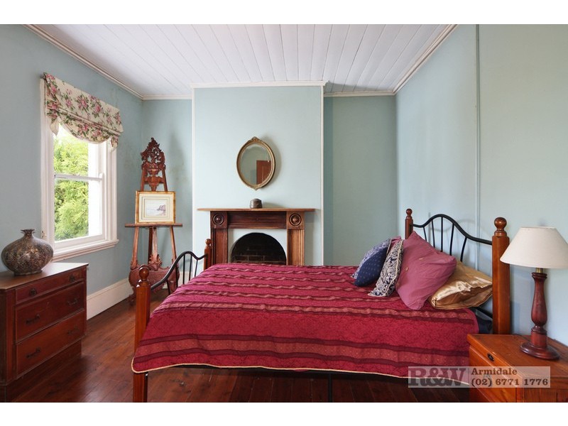 142 Bridge Street, Uralla NSW 2358