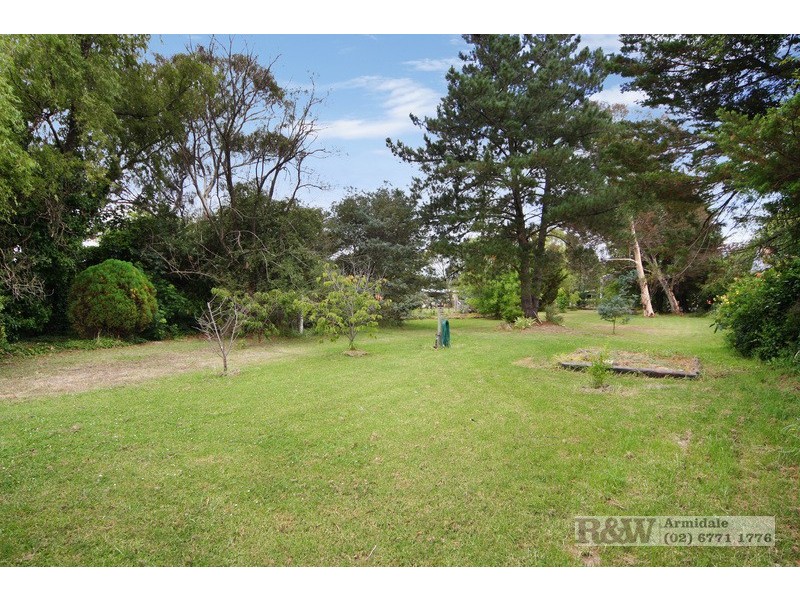 142 Bridge Street, Uralla NSW 2358
