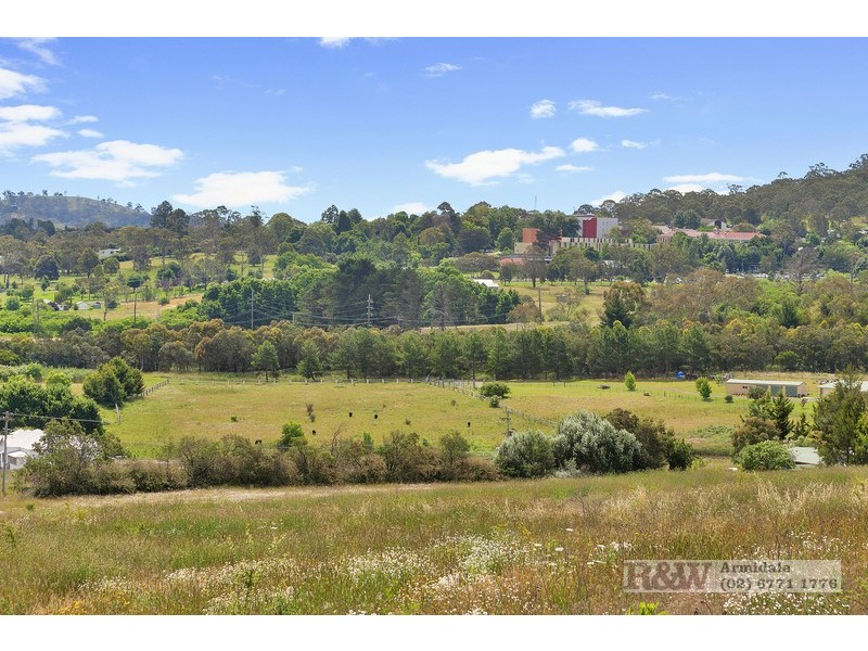 79 Ash Tree Drive, Armidale NSW 2350