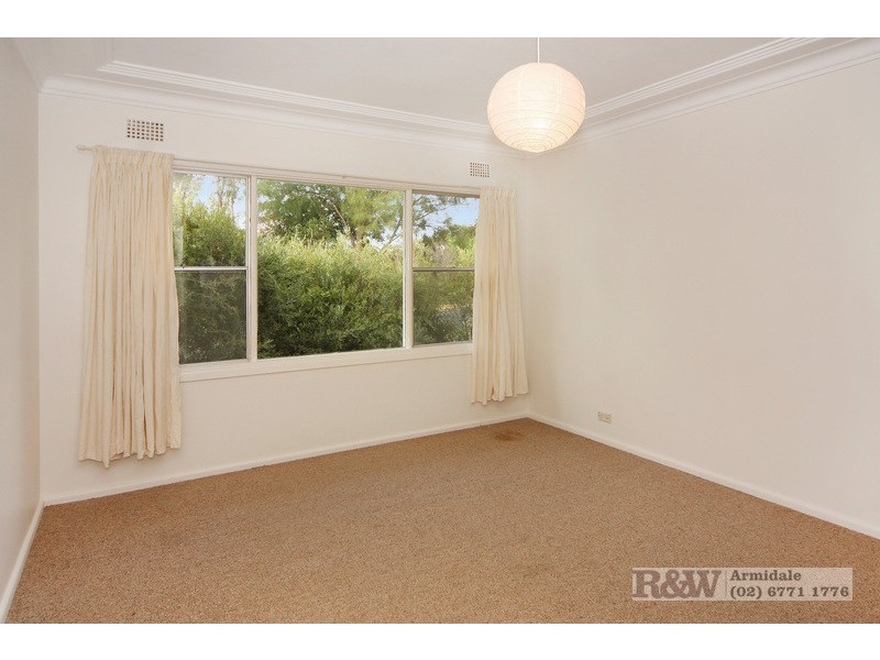21 Richardson Avenue, Armidale NSW 2350