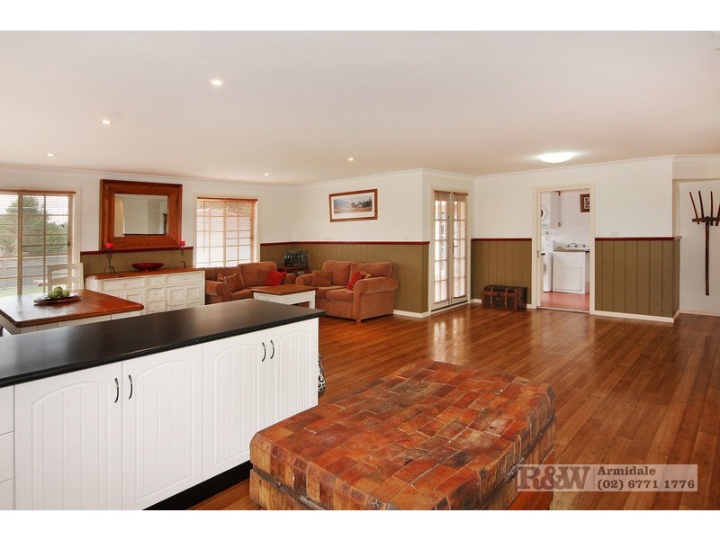 1 Munro Avenue, Uralla NSW 2358