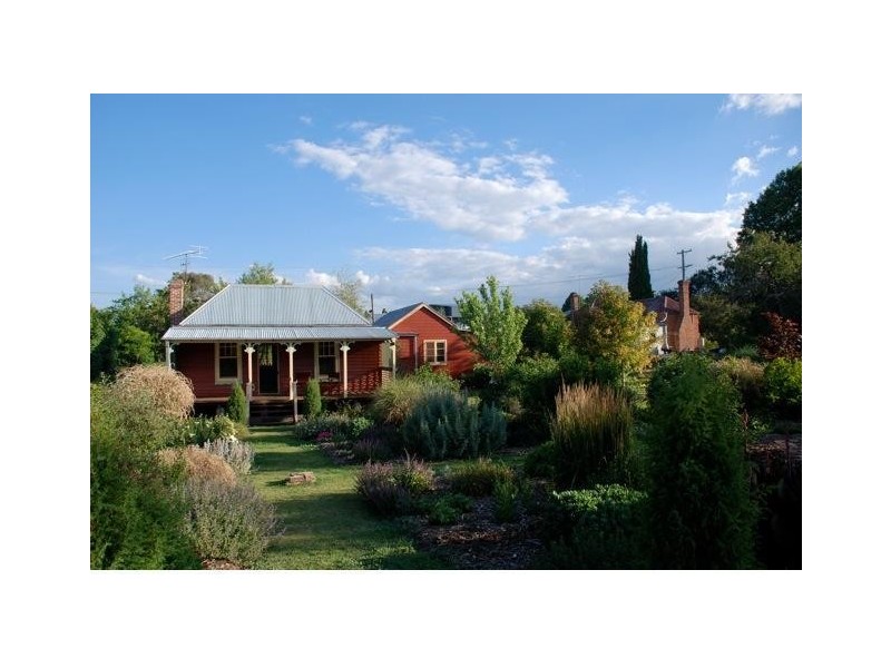 29 Queen Street, Uralla NSW 2358