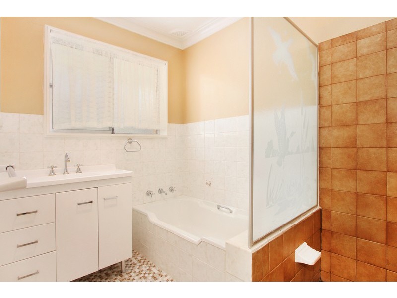 29 Campion Parade, Armidale NSW 2350