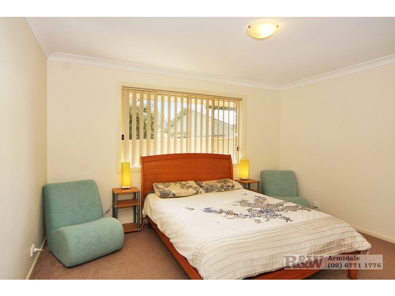 8 Elizabeth Avenue, Uralla NSW 2358