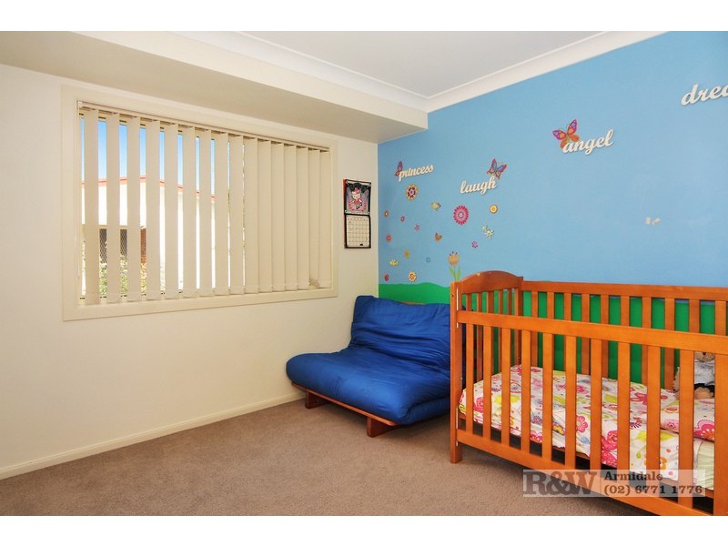 8 Elizabeth Avenue, Uralla NSW 2358