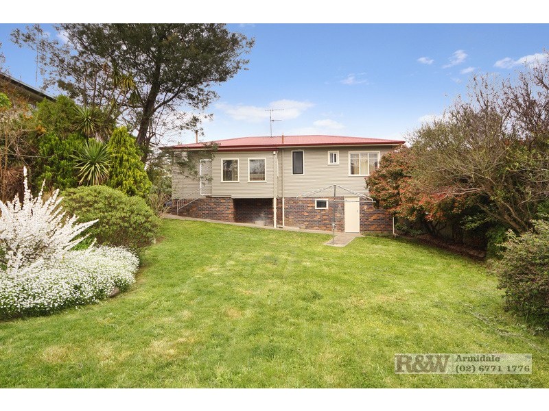 74 Jessie Street, Armidale NSW 2350