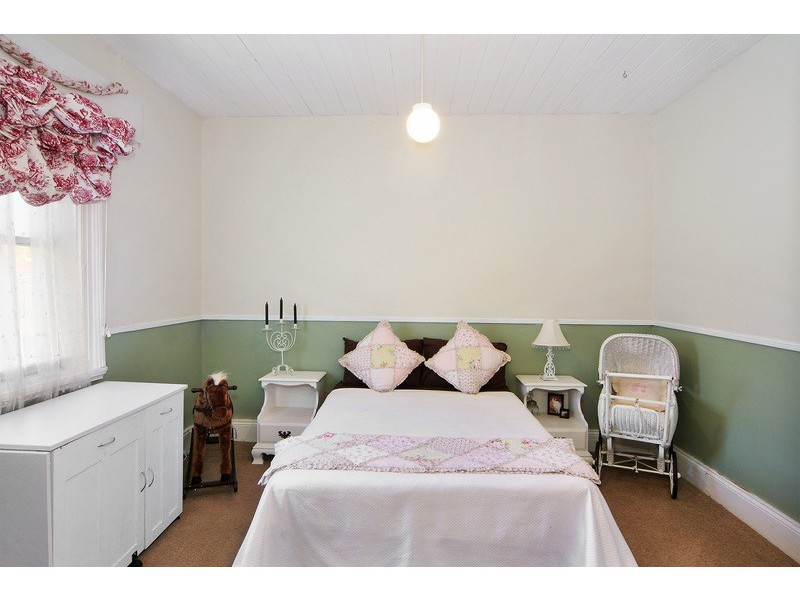 69a Bridge Steet, Uralla NSW 2358