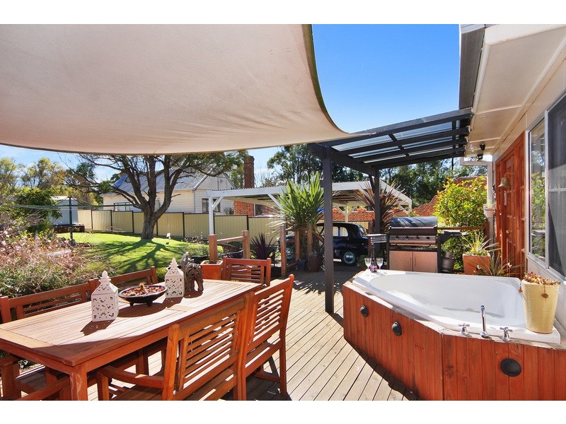 69a Bridge Steet, Uralla NSW 2358