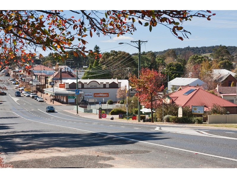 69a Bridge Steet, Uralla NSW 2358