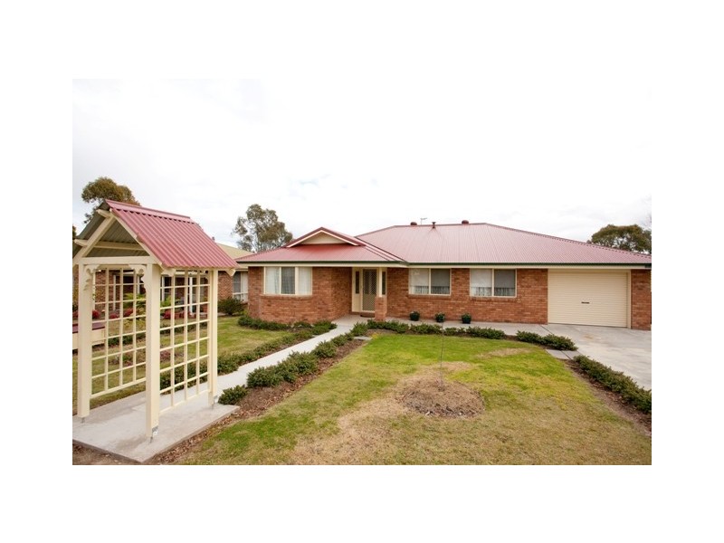 71 Queen Street, Uralla NSW 2358