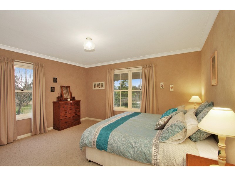 7 Wallaby Rocks Lane, Uralla NSW 2358